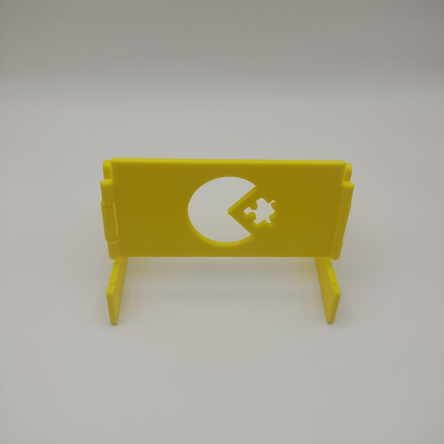 Guzzawan Puzzle Stand