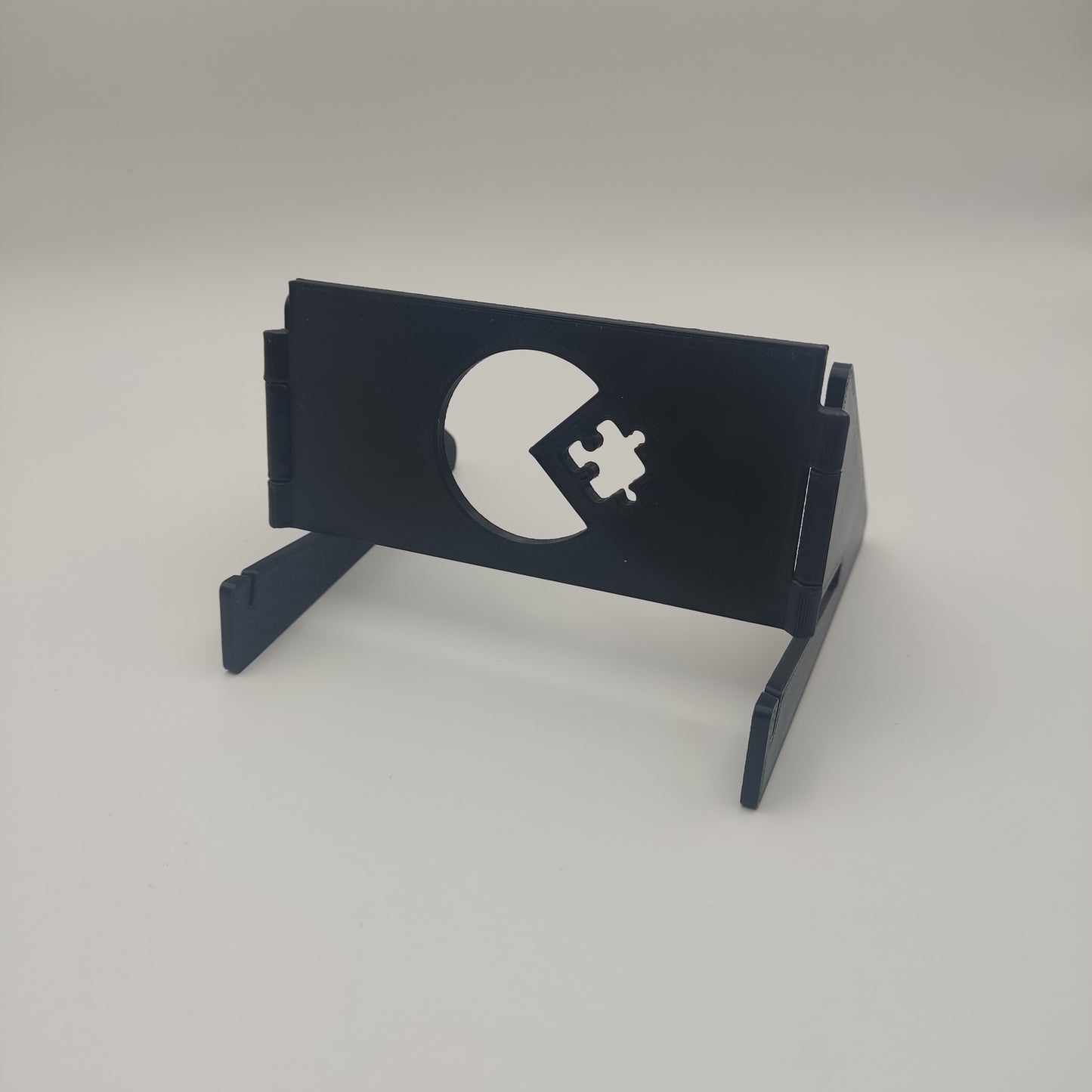 Guzzawan Puzzle Stand